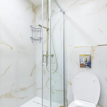 Ak Magnifique Et Spacieux 3 Pieces, Vue Antibes